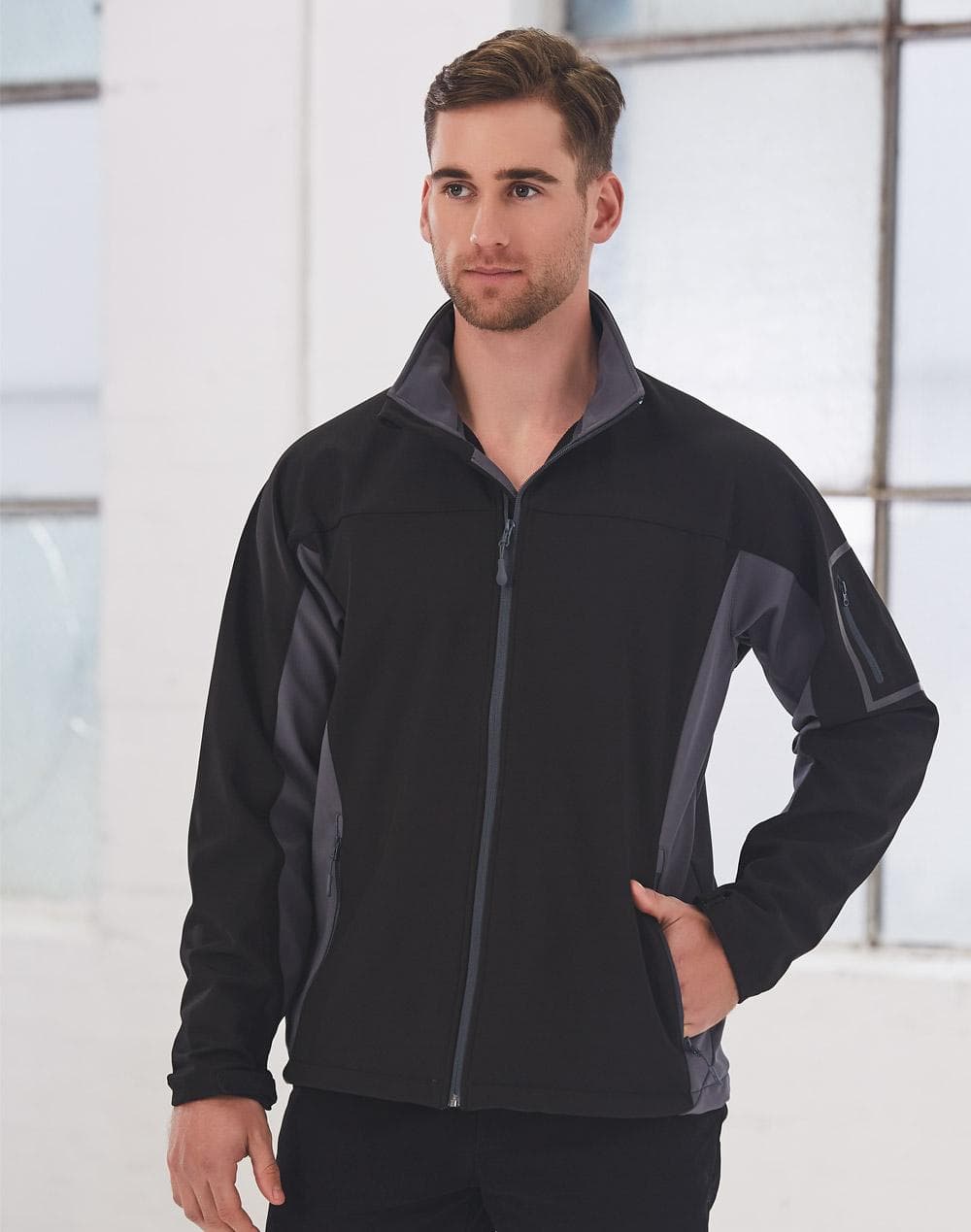 Men's Contrast Softshell Jacket